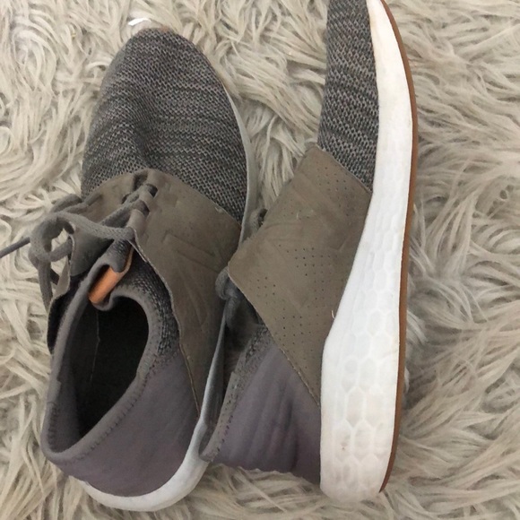 New Balance Tennis Shoes - Picture 2 of 3